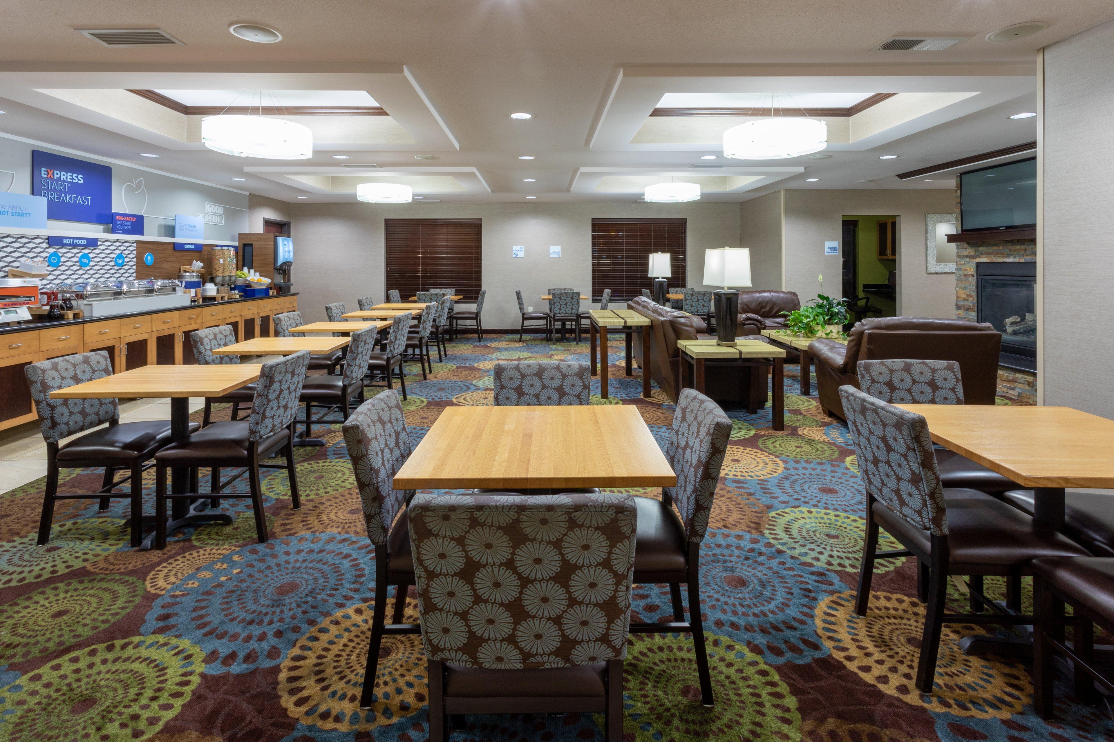 Holiday Inn Express And Suites Rochester West-Medical Center By Ihg Exteriér fotografie
